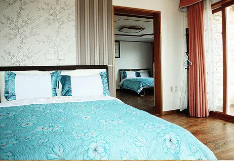 Seaside House Pension Seogwipo Room photo